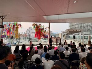 オープニングでの七夕まつり実行委員会・能作会長のあいさつ