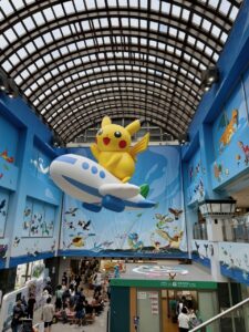 搭乗しない人がほとんどでにぎわう「のと里山ポケモン・ウィズ・ユー空港」